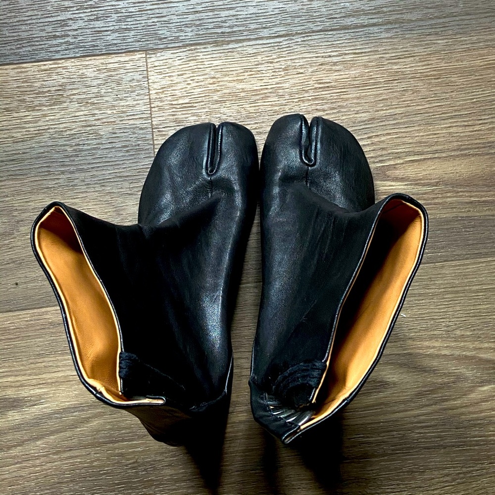 SOLD Margiela tabi boots in great condition